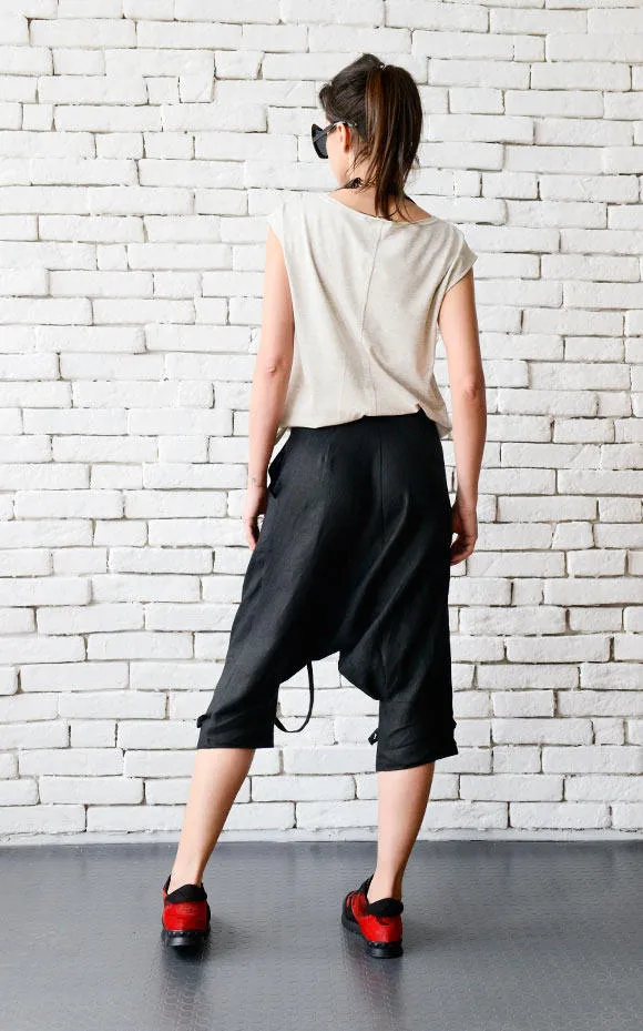 Black Linen Capris