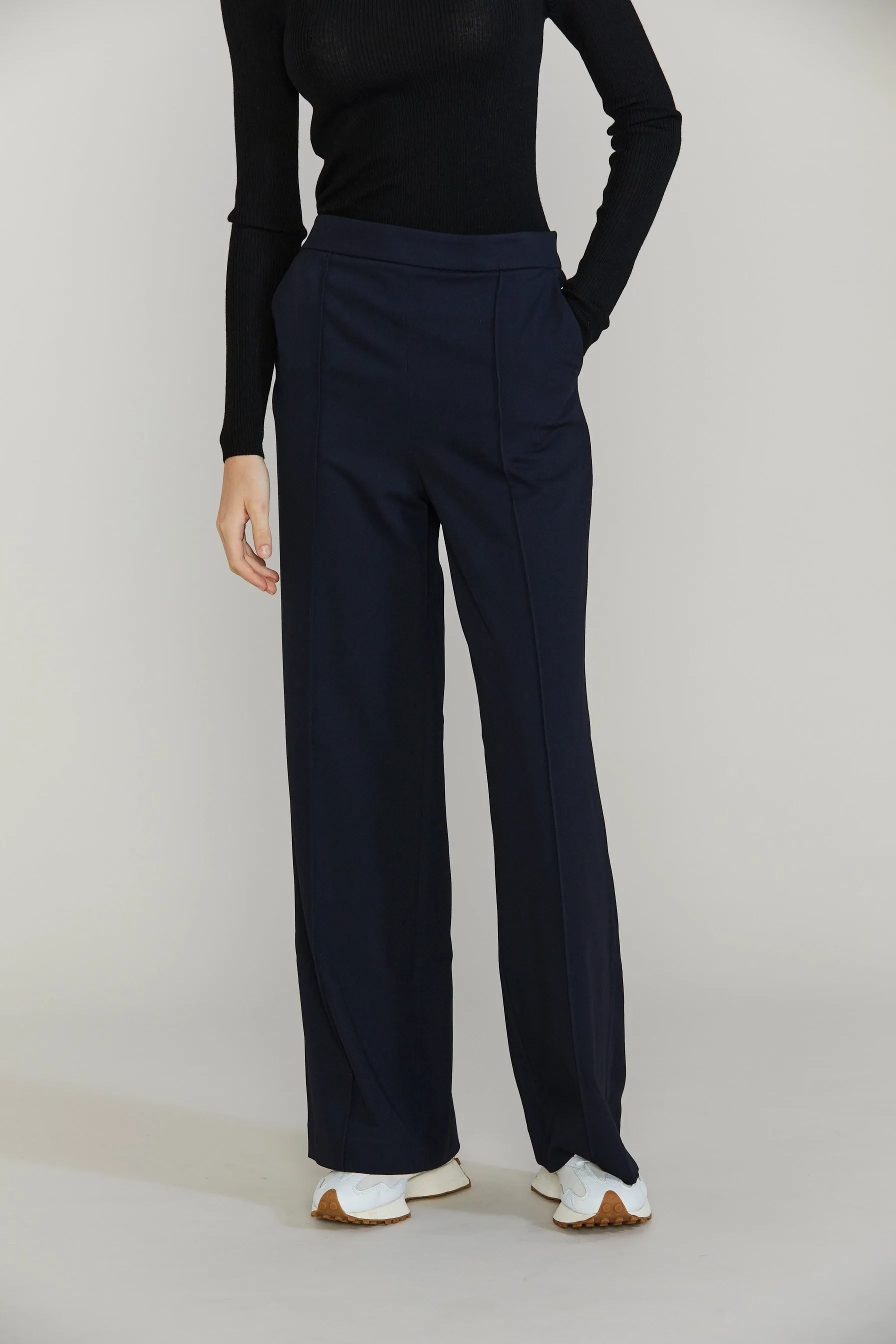 Chaplin Pant - Darkest Navy