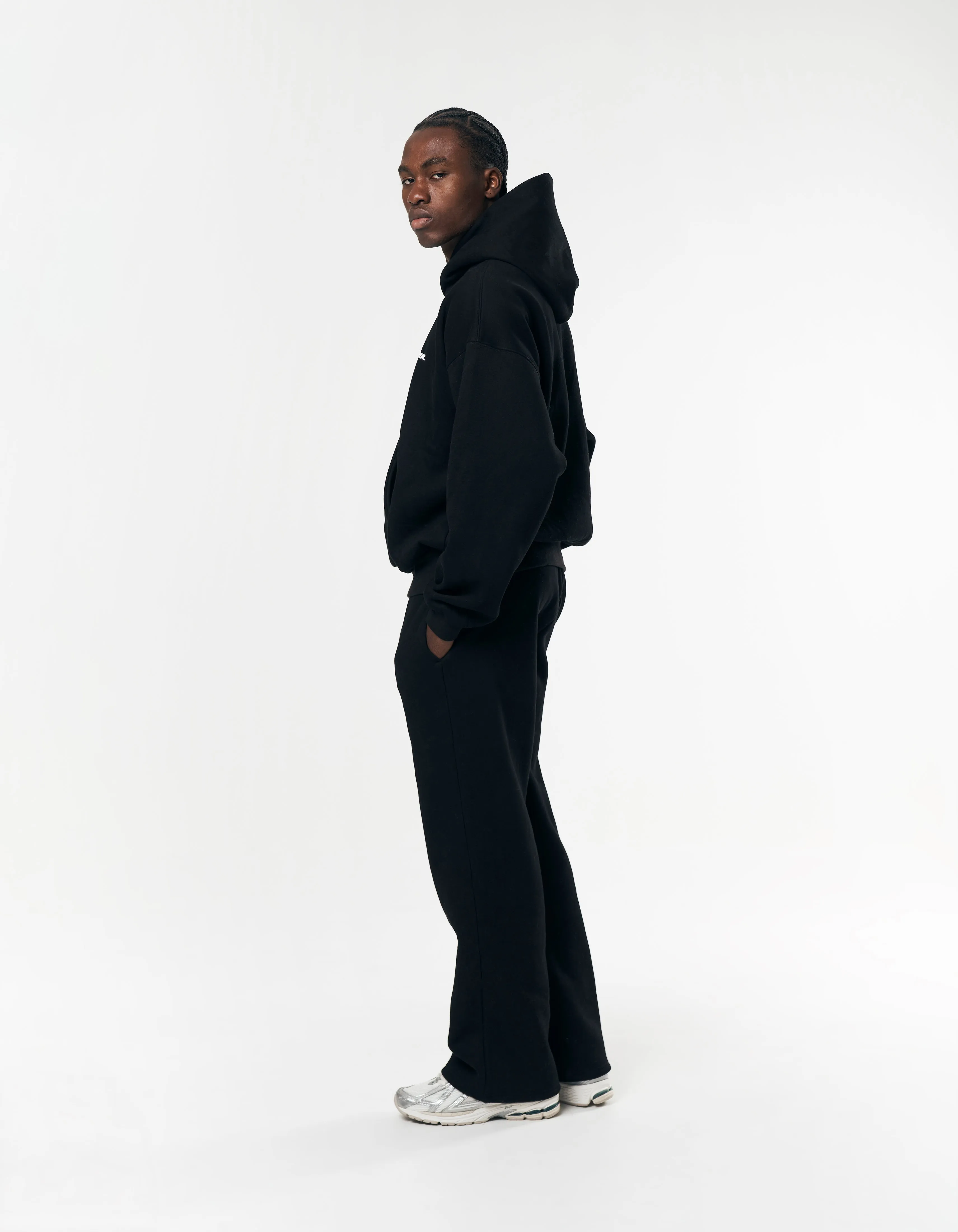 Classic Straight Leg Jogger - Black