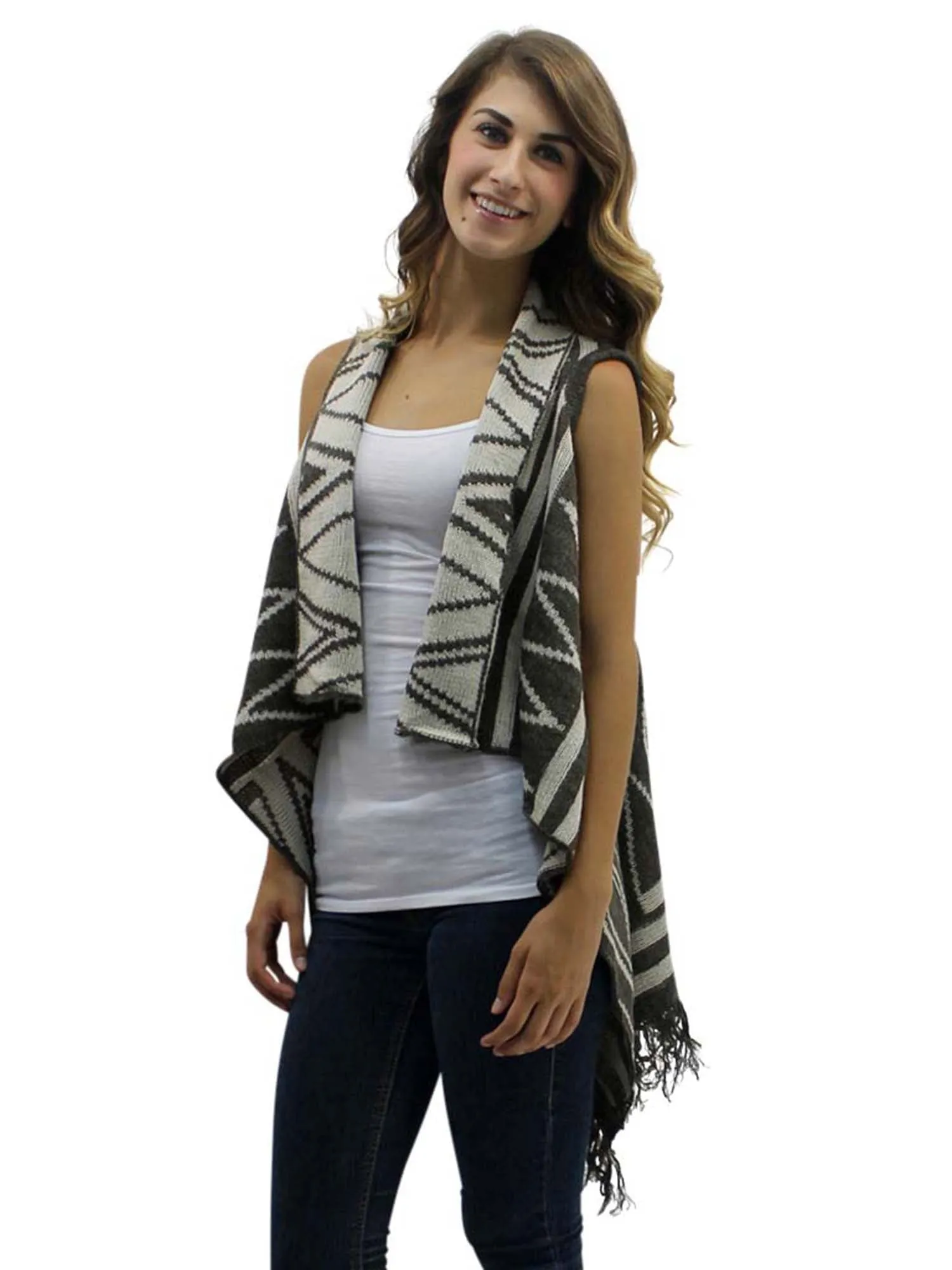 Gray & White Chevron Pattern Knit Sleeveless Vest