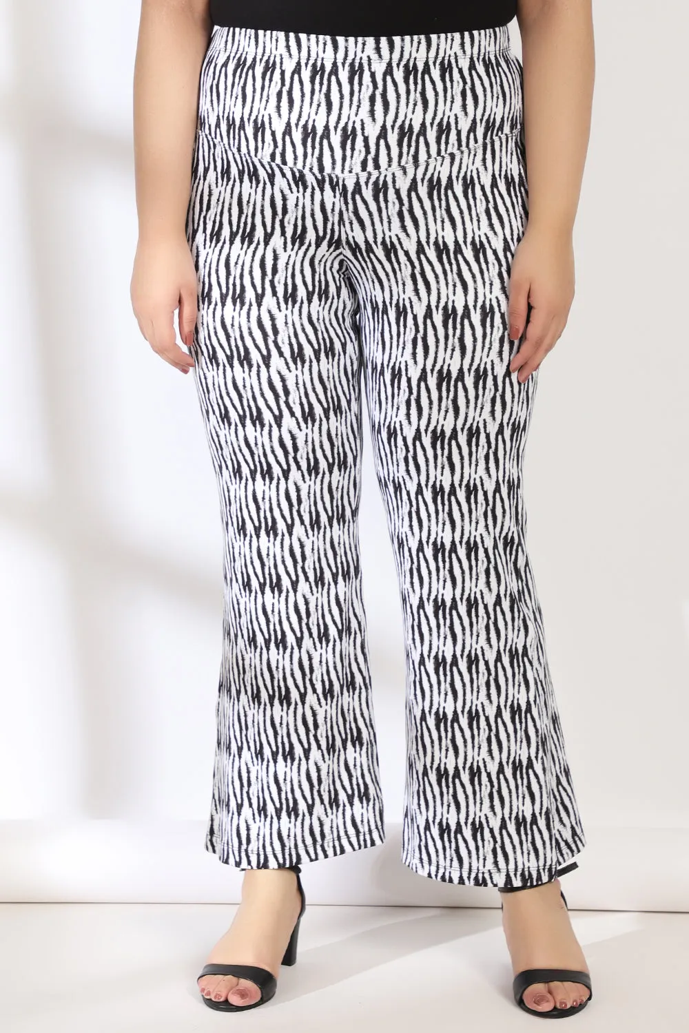 Monochrome Tiger Tummy Shaper Printed Flare Pants