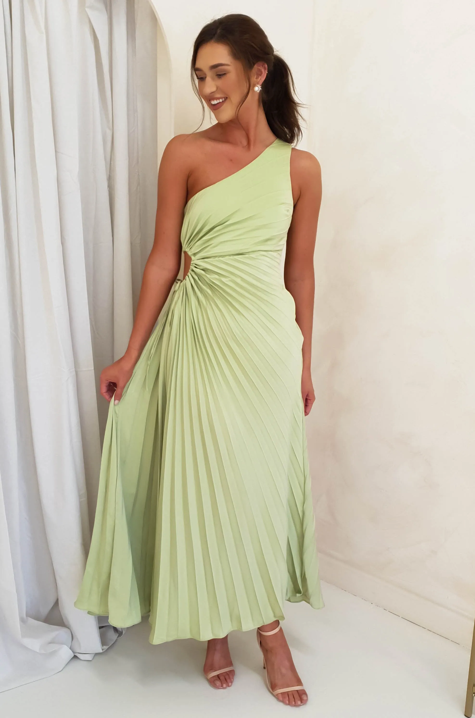 Olsen Pleated Maxi Dress | Light Green