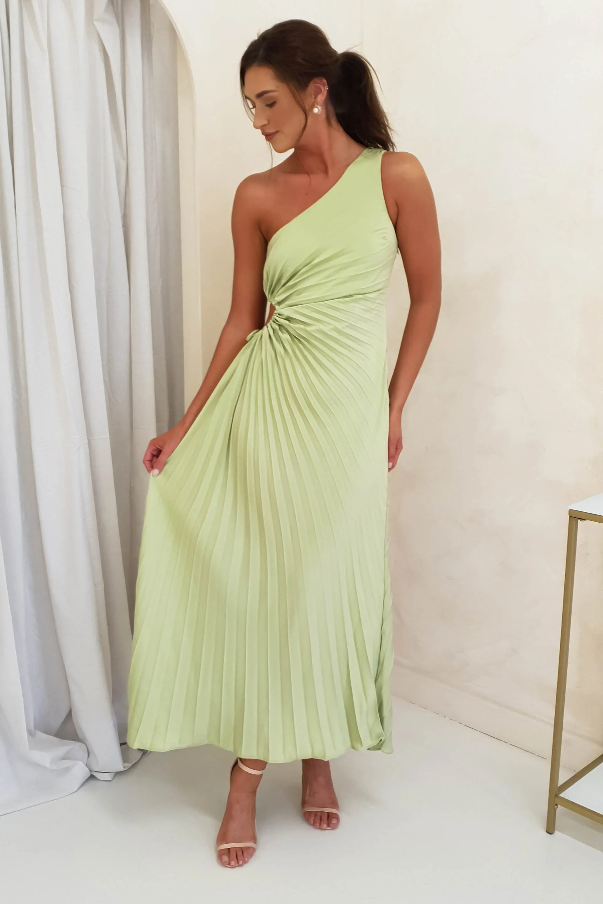 Olsen Pleated Maxi Dress | Light Green