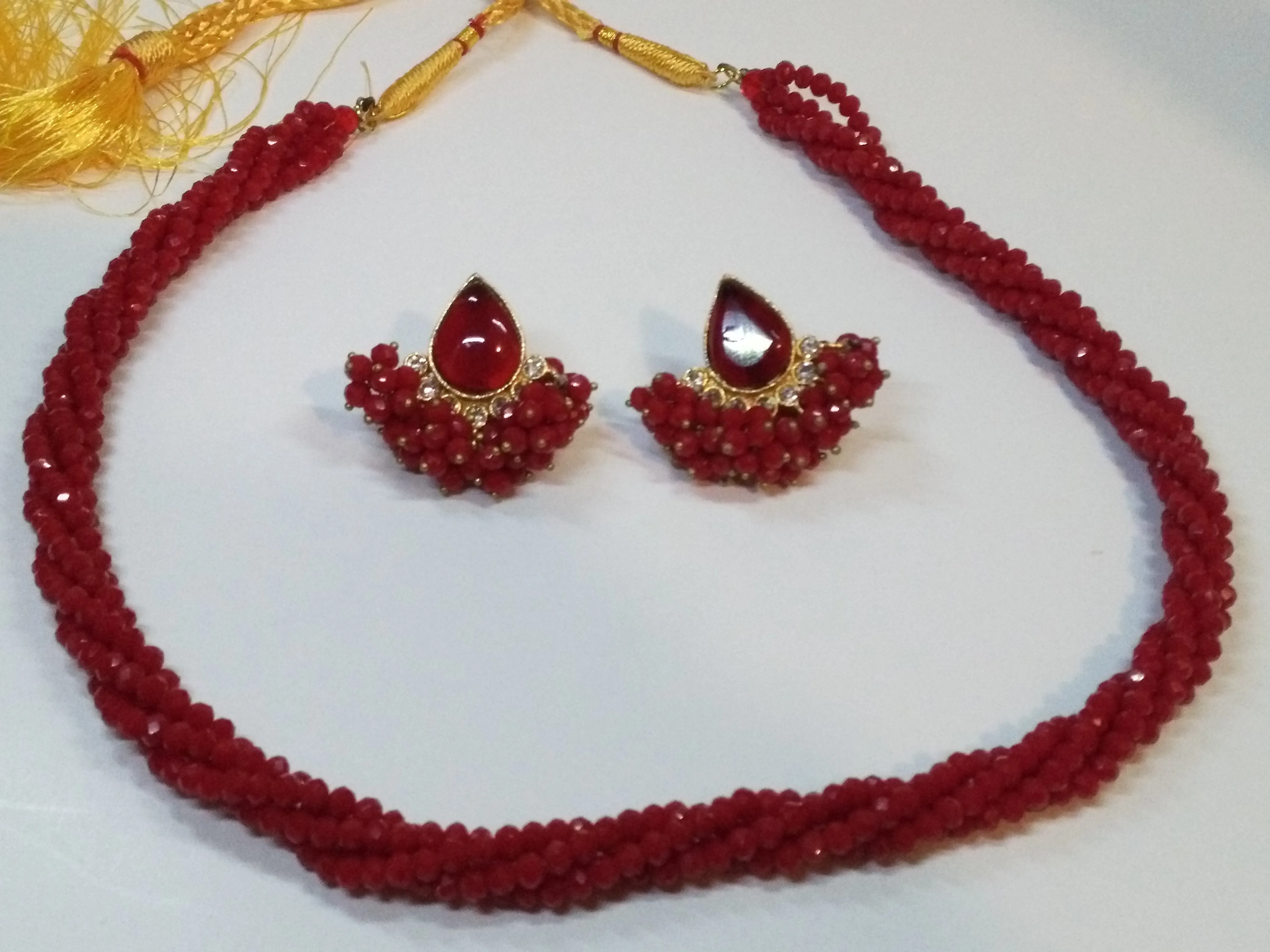 Red colored crystal pearls beads necklace & earrings set