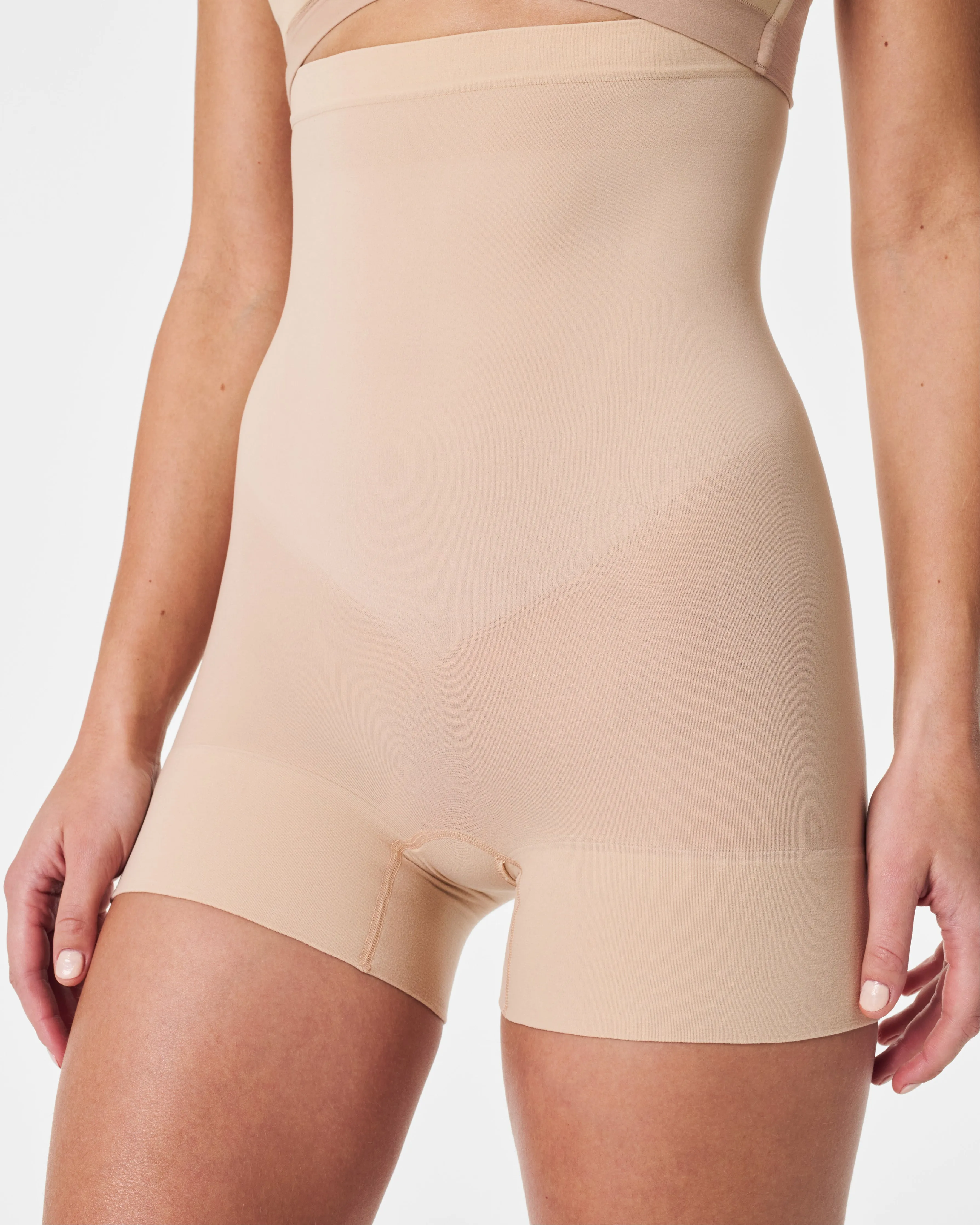 SPANXsculpt™ Seamless Power High-Waisted Shorty