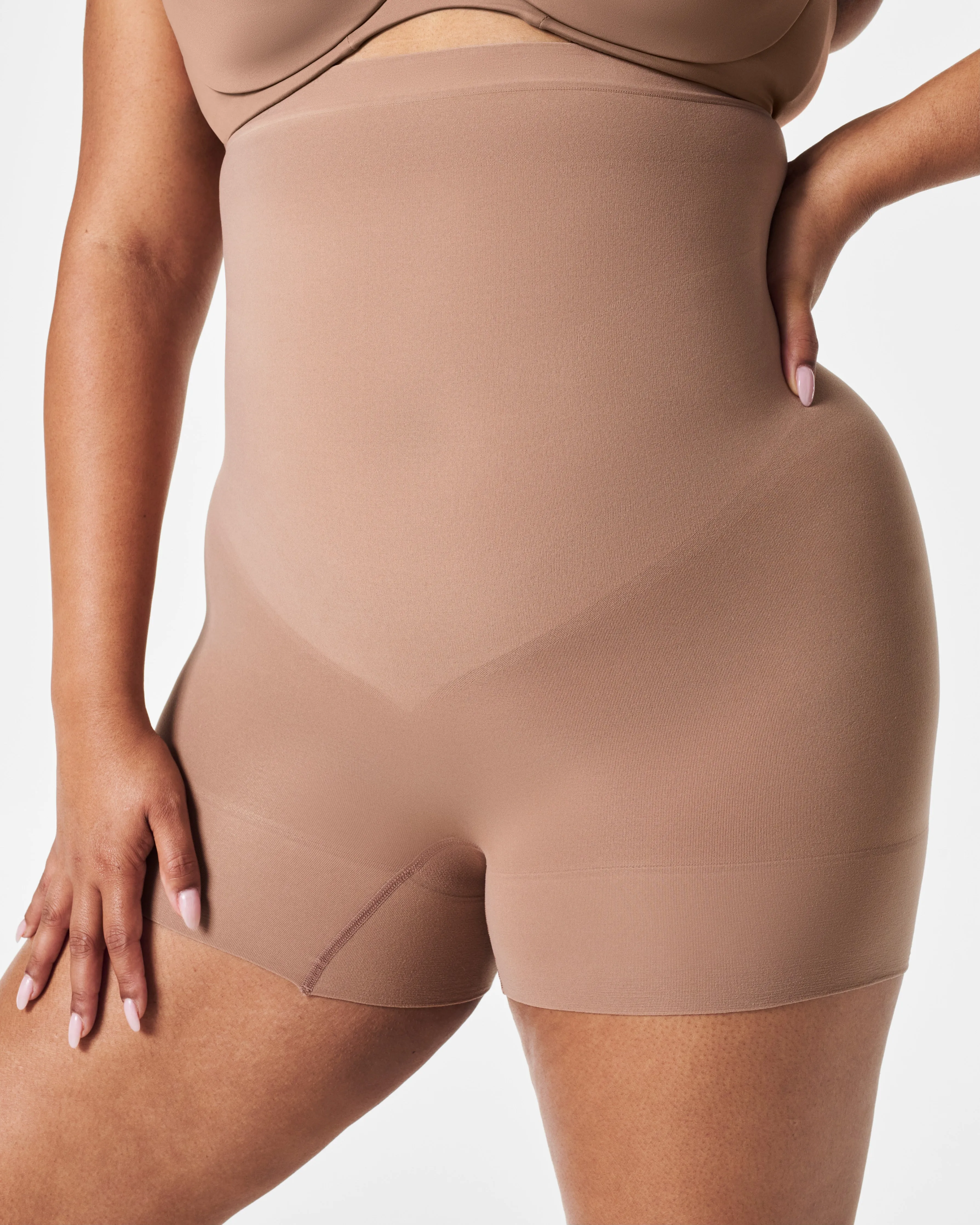 SPANXsculpt™ Seamless Power High-Waisted Shorty