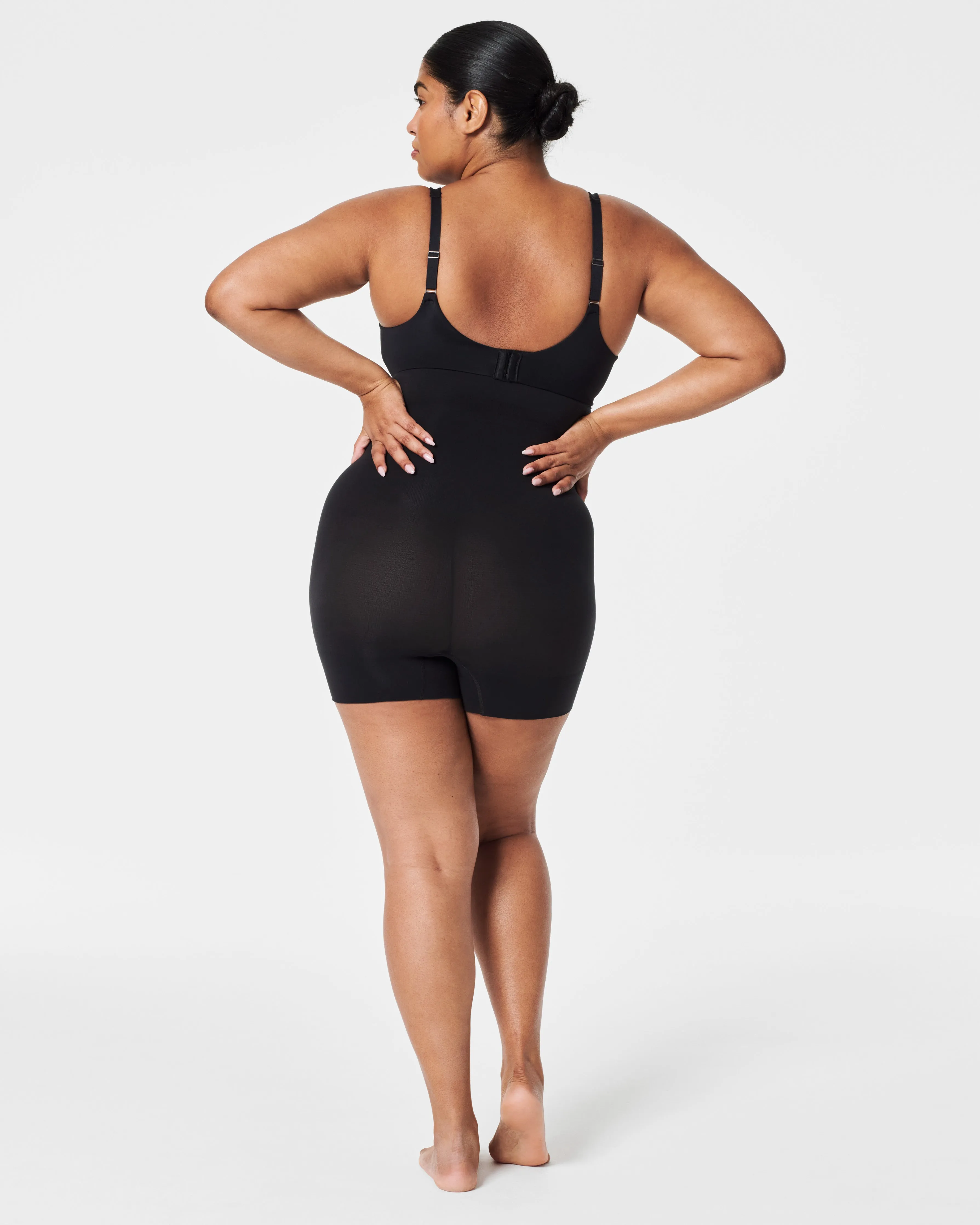 SPANXsculpt™ Seamless Power High-Waisted Shorty